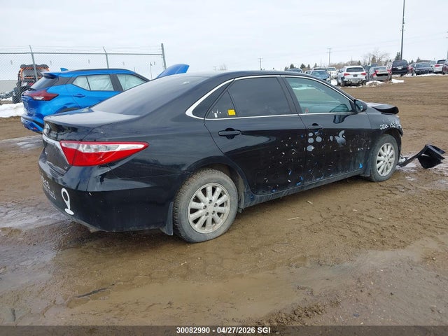 TOYOTA CAMRY - 4