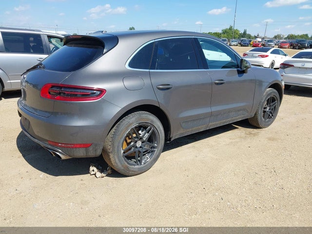 صورة 4 لـ 2015 Porsche MACAN S