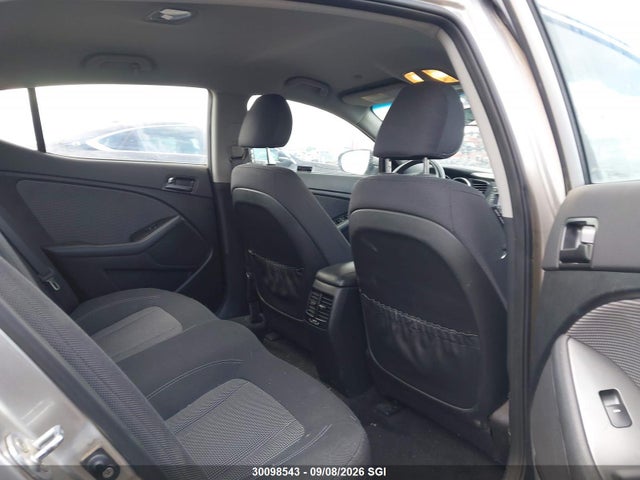 صورة 8 لـ 2011 KIA OPTIMA LX