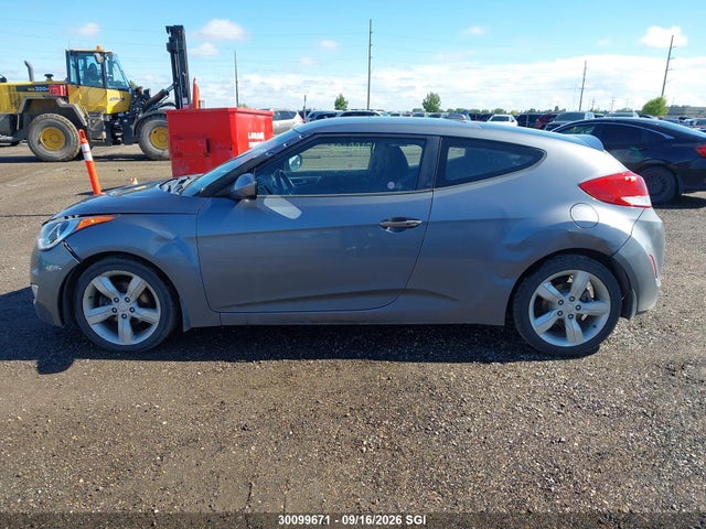 2013 Hyundai VELOSTER 照片 15