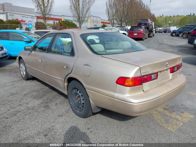 TOYOTA CAMRY - 3