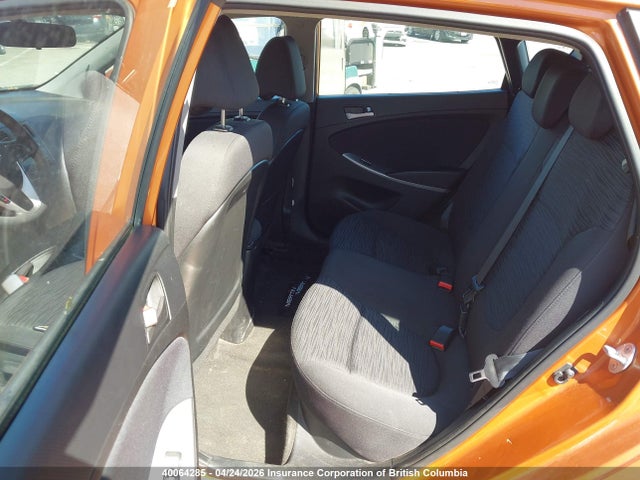 HYUNDAI ACCENT SE - 8