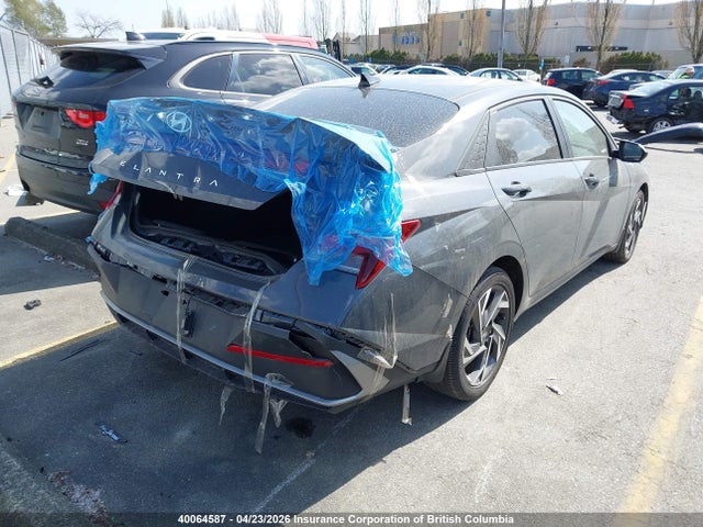 HYUNDAI ELANTRA - 4