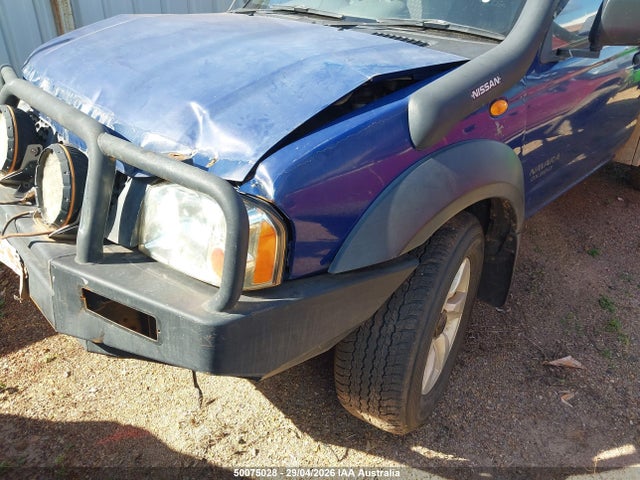 2005 Nissan Navara