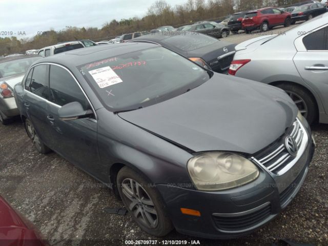 3VWSF71K05M607906 VOLKSWAGEN NEW JETTA Photo 1