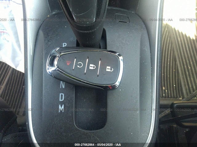 2019 CHEVROLET TRAX VIN: 3GNCJPSB1KL263550
