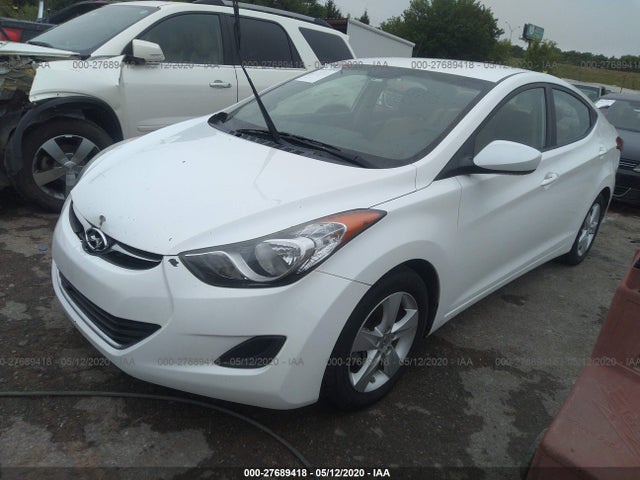 2013 HYUNDAI ELANTRA VIN: 5NPDH4AE7DH239582