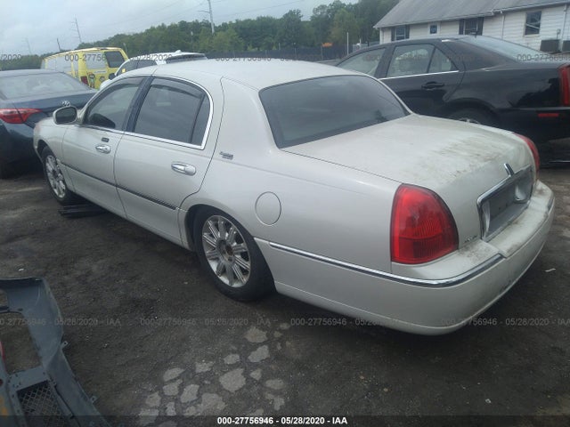2006 LINCOLN TOWNCAR VIN: 1LNHM82W36Y611718