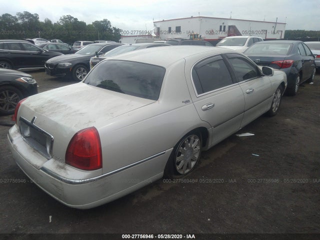 2006 LINCOLN TOWNCAR VIN: 1LNHM82W36Y611718