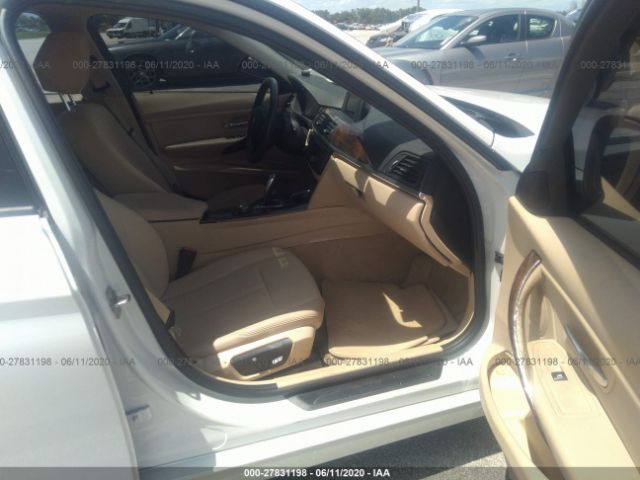 Фото: WBA3C1C59DF439327 - 5