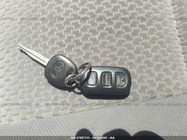 2006 TOYOTA MATRIX VIN: 2T1LR32E46C556565