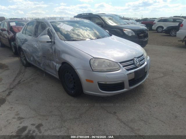 3VWDF71KX5M613978 VOLKSWAGEN NEW JETTA Photo 1