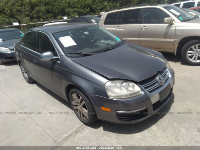 3VWDF71K95M637656 VOLKSWAGEN NEW JETTA Photo 1