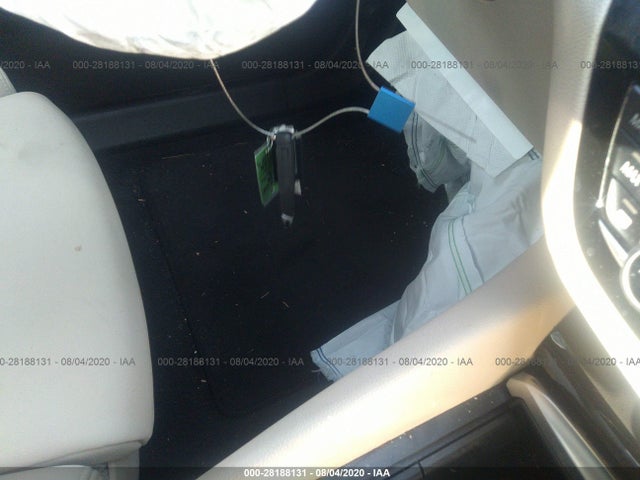 Фото: WBAJA9C50JB250810 - 11