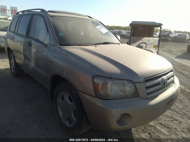 2004 TOYOTA HIGHLANDER 