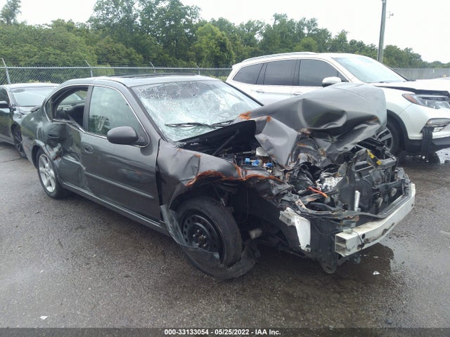 2002 NISSAN MAXIMA SE