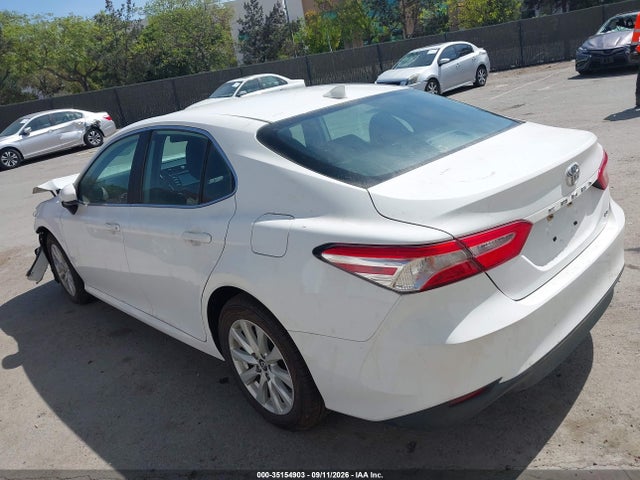2019 TOYOTA CAMRY LE 3