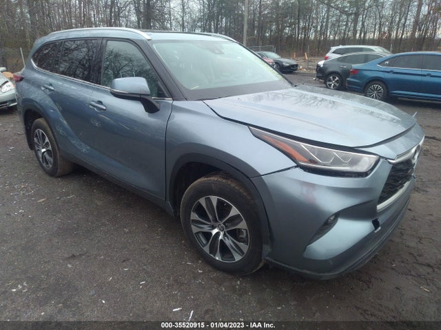 2022 TOYOTA HIGHLANDER XLE