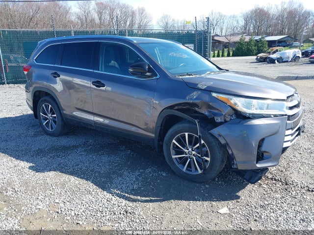 2019 TOYOTA HIGHLANDER XLE
