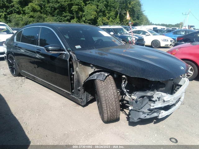 2017 BMW 7 Series, VIN: WBA7F2C56HG422497