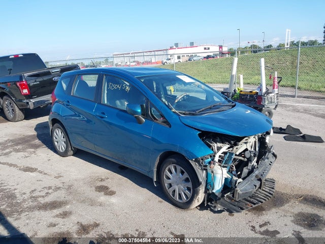2015 NISSAN VERSA SV