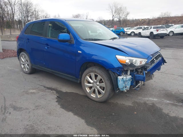 2015 MITSUBISHI OUTLANDER ES