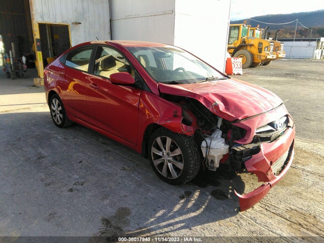 2012 HYUNDAI ACCENT GLS