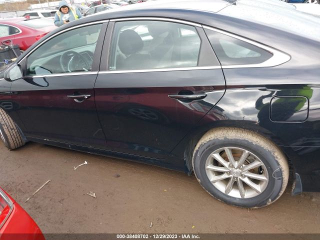 5NPE24AF2JH680854 | 2018 Hyundai sonata se