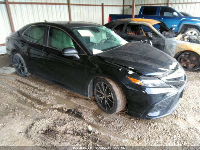 2021 Toyota Camry, VIN: 4T1G11AK1MU550500