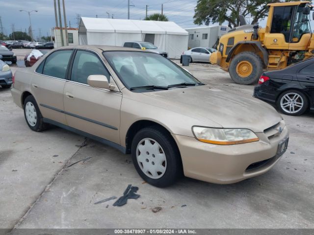 1HGCG5643YA130796 | 2000 Honda accord 2.3 lx