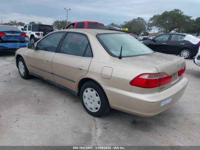 1HGCG5643YA130796 | 2000 Honda accord 2.3 lx