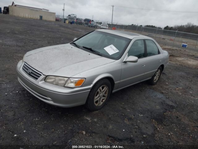 W04GV8SX1J1070895 | 2001 Toyota camry le