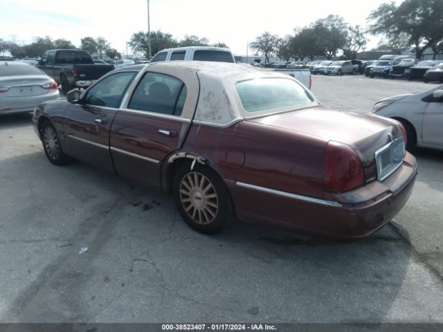 1LNHM81WX4Y616316 | 2004 Lincoln town car signature