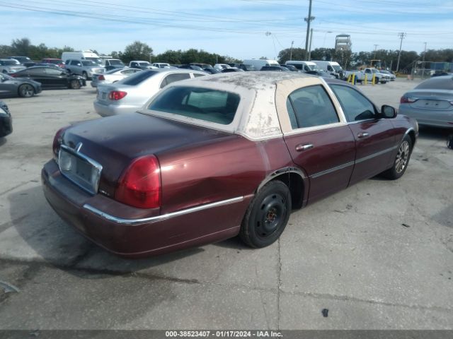 1LNHM81WX4Y616316 | 2004 Lincoln town car signature