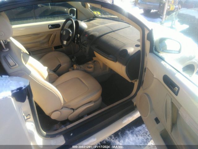 1N4AL3AP6JC152539 | 2005 Volkswagen new beetle gls