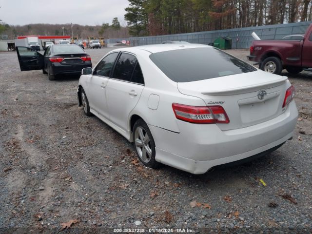 4T1BF3EK6BU591753 | 2011 Toyota camry se