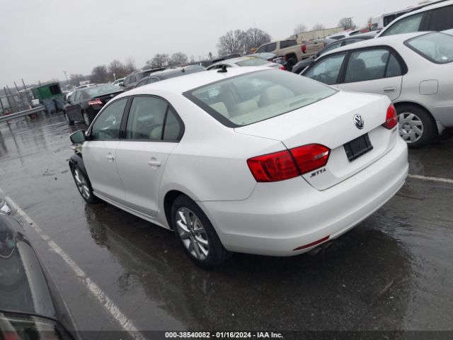 3VWDX7AJ8CM315818 | 2012 Volkswagen jetta 2.5l se