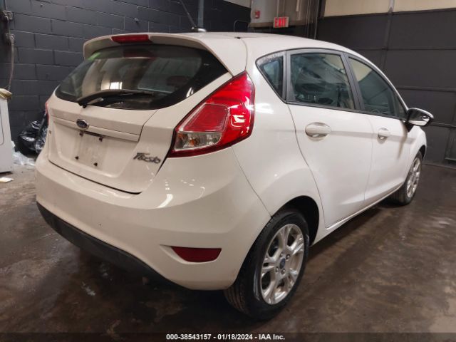 3FADP4EJ5GM157476 | 2016 Ford fiesta se