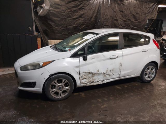 3FADP4EJ5GM157476 | 2016 Ford fiesta se