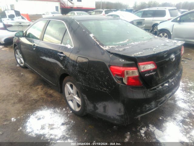 4T1BF1FK4DU663071 | 2013 Toyota camry se