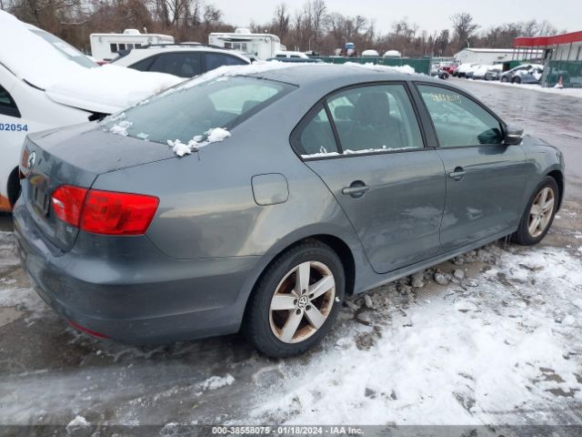 3VWD17AJ2EM239808 | 2014 Volkswagen jetta 1.8t se