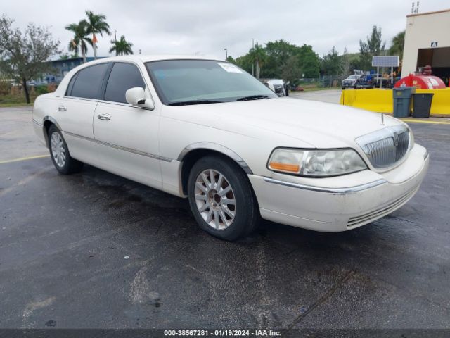 1LNHM81W97Y639882 | 2007 Lincoln town car signature