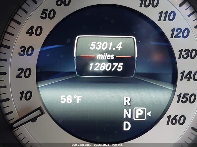 MERCEDES-BENZ E-CLASS - 7