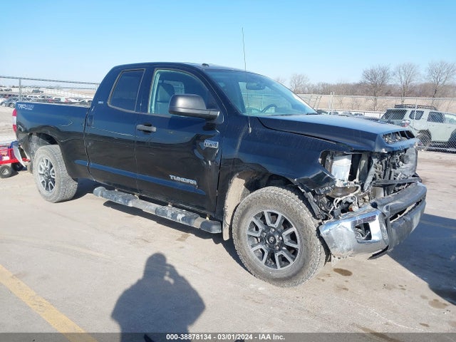 2016 Toyota Tundra, VIN: 5TFUW5F1XGX545346