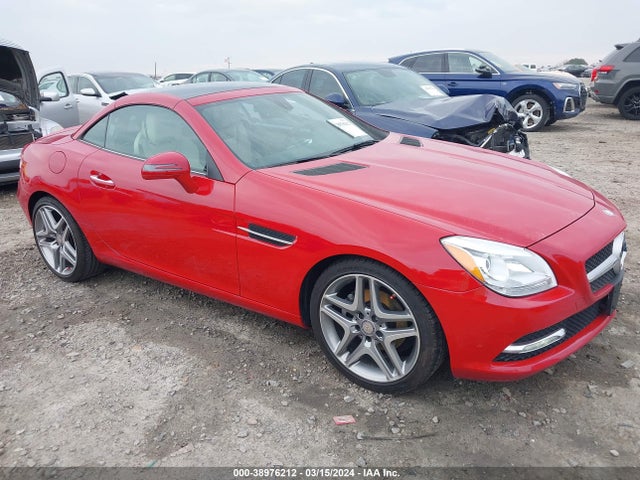 2014 Mercedes-Benz SLK-Class, VIN: WDDPK4HA6EF087054