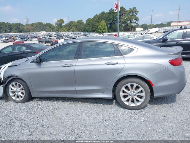 2015 Chrysler 200 C — фото 15