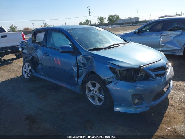 2013 TOYOTA COROLLA S