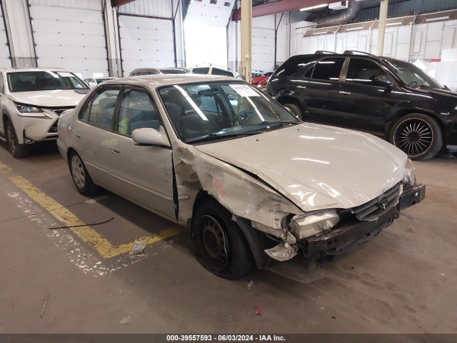 2001 TOYOTA COROLLA LE