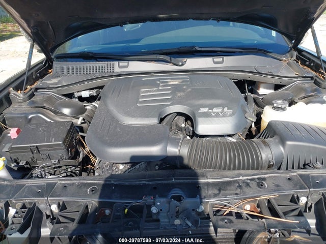 DODGE CHARGER SXT - 10