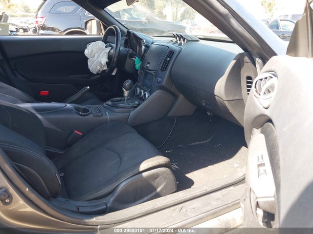 2016 Nissan Z, VIN: JN1AZ4EH0GM930034